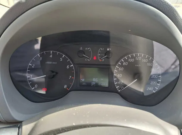 Car image 24