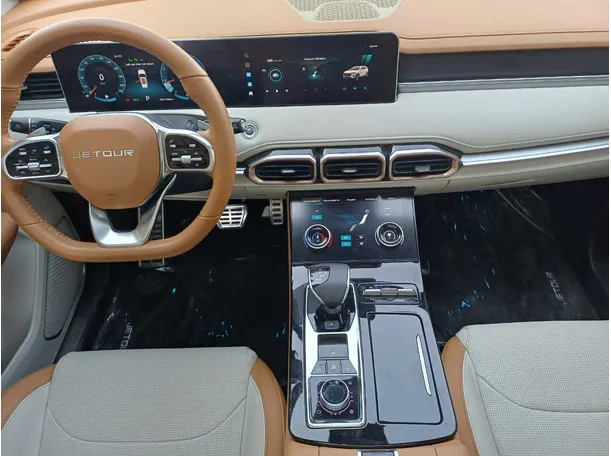 Car image 15