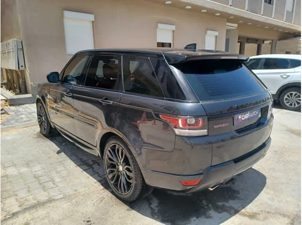 Car image 7