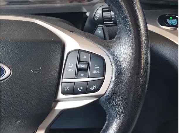 Car image 25