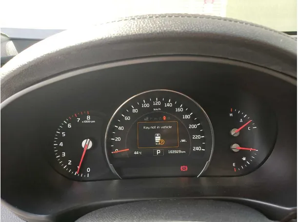 Car image 23