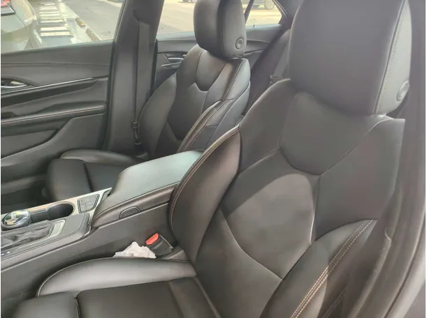 Car image 13