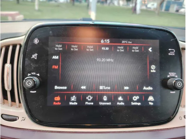 Car image 33