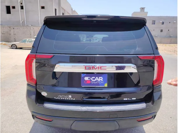 Car image 6