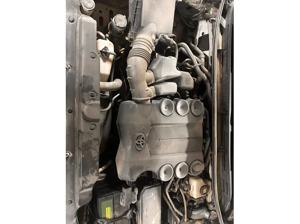 Car image 25