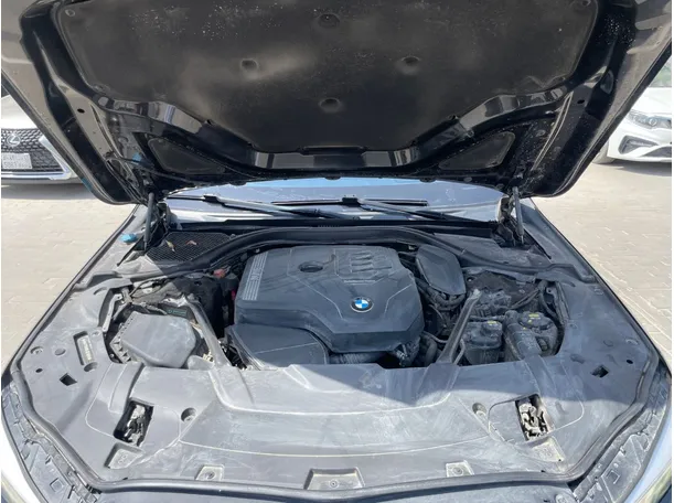 Car image 28