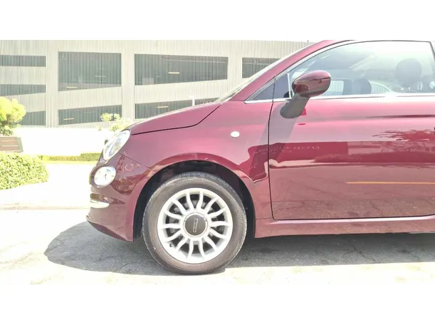 Car image 9