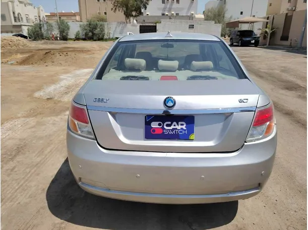 Car image 6