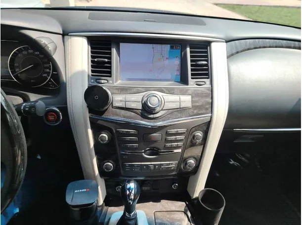 Car image 27