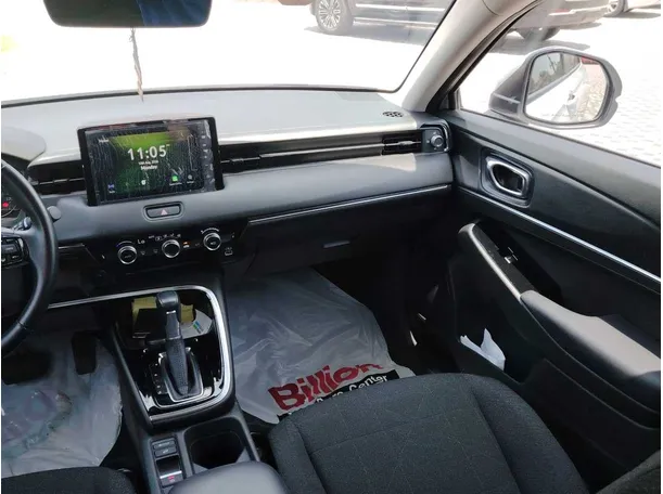 Car image 20