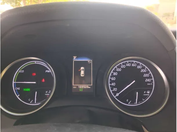 Car image 18