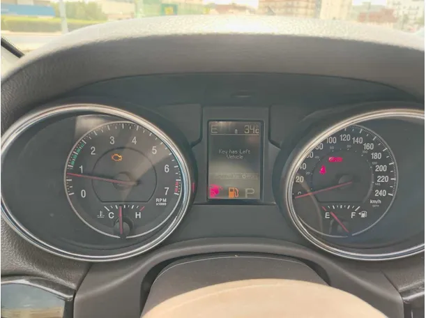 Car image 26