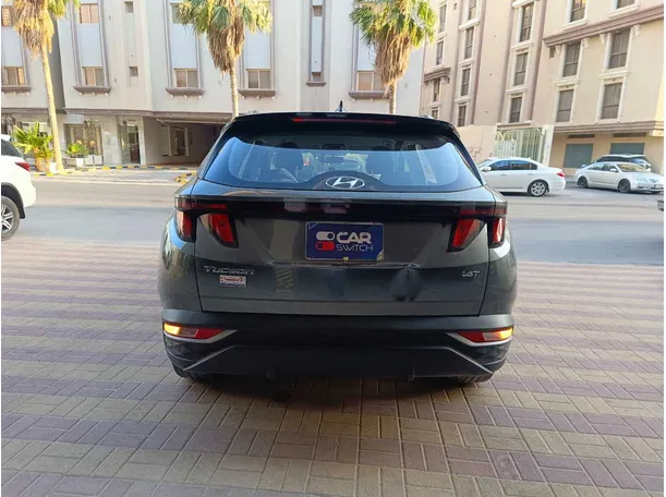 Car image 6