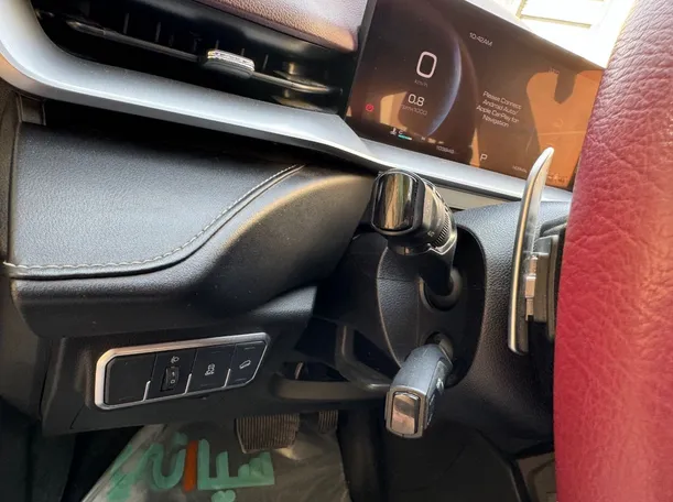 Car image 21