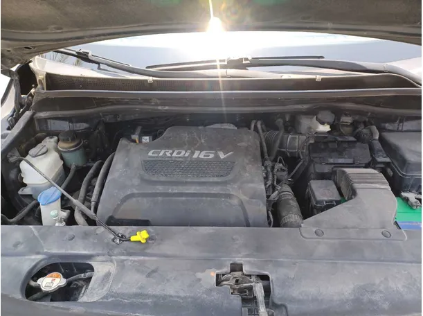 Car image 25