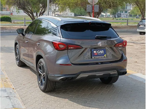 Car image 5
