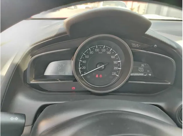 Car image 29