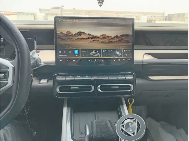 Car image 26