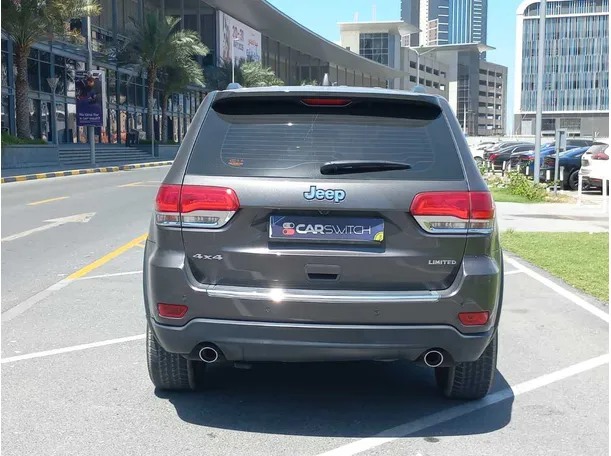 Car image 6