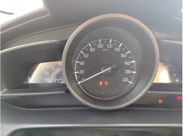 Car image 24