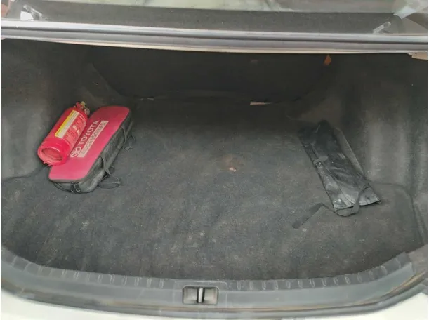Car image 28