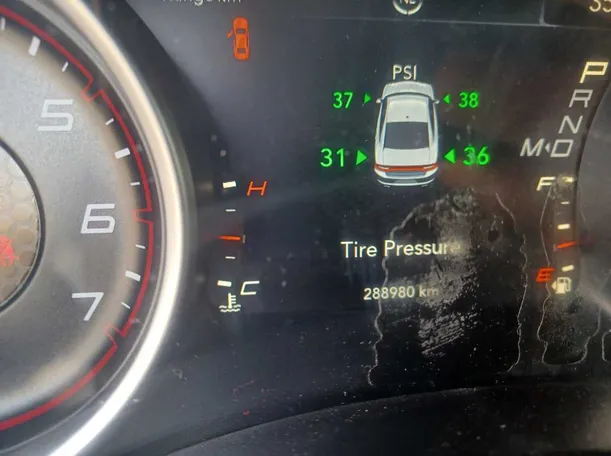 Car image 21