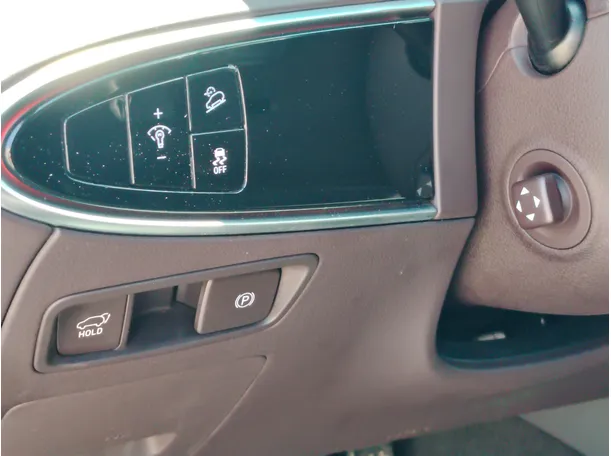 Car image 33