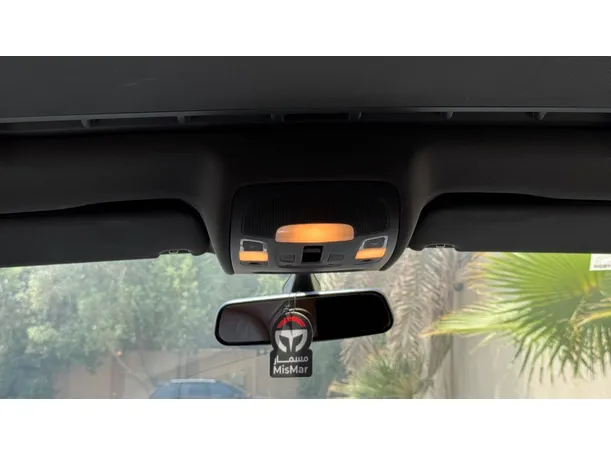 Car image 24
