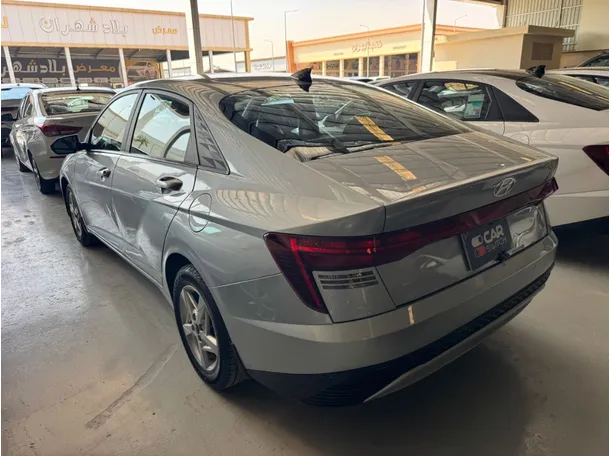 Car image 6