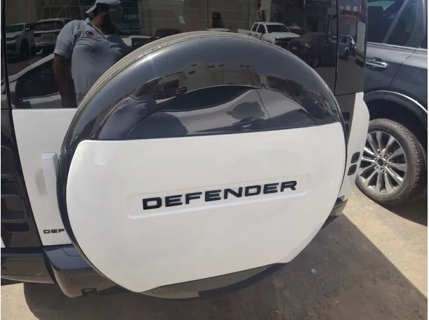Car image 36