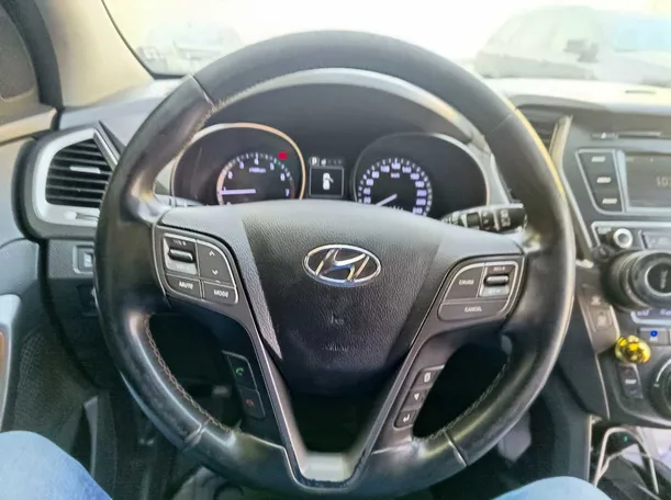 Car image 27
