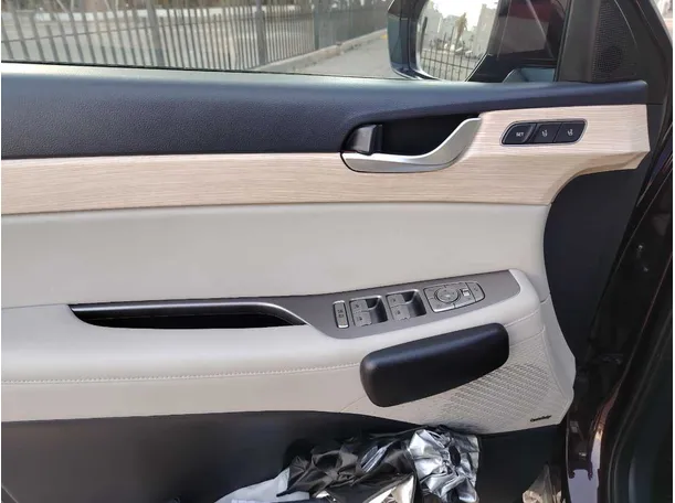 Car image 39