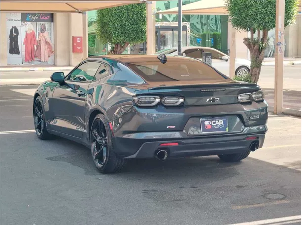 Car image 7