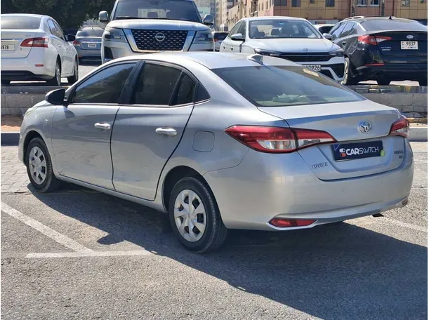 Car image 7