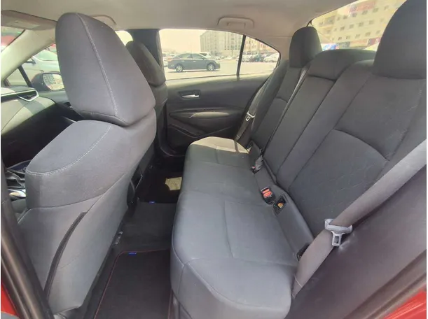 Car image 13