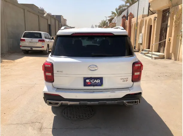 Car image 6