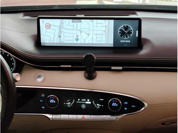 Car image 20
