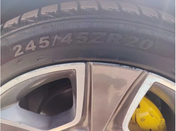 Car image 29