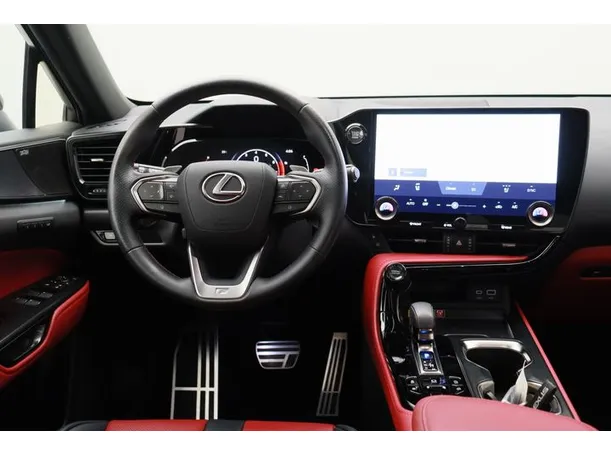 Car image 15
