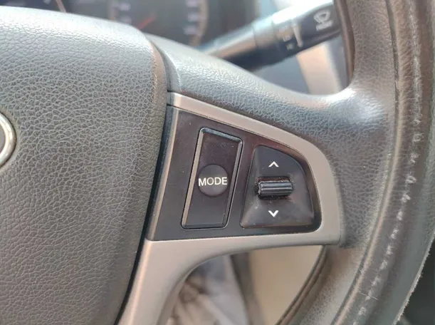 Car image 37