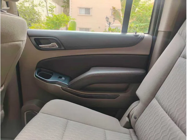 Car image 36