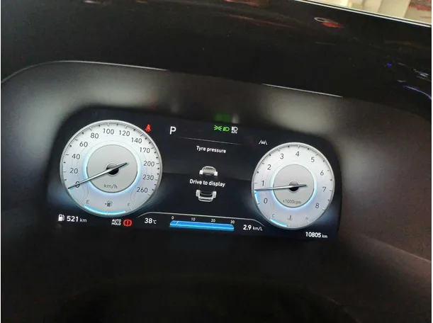 Car image 20