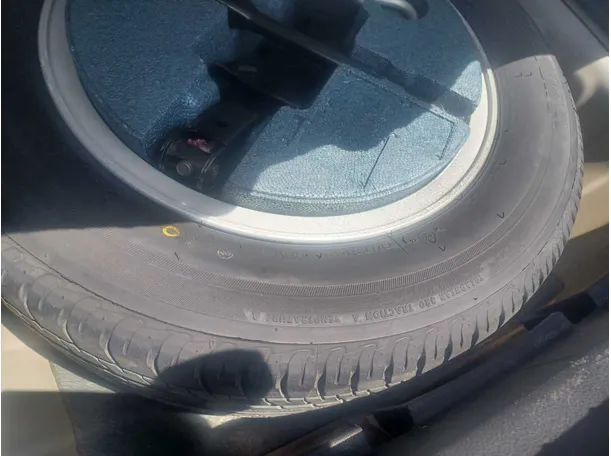 Car image 22