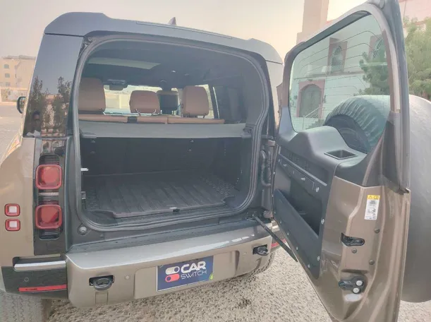Car image 23