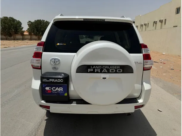 Car image 6