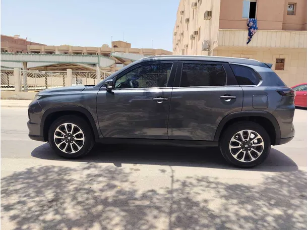 Car image 8