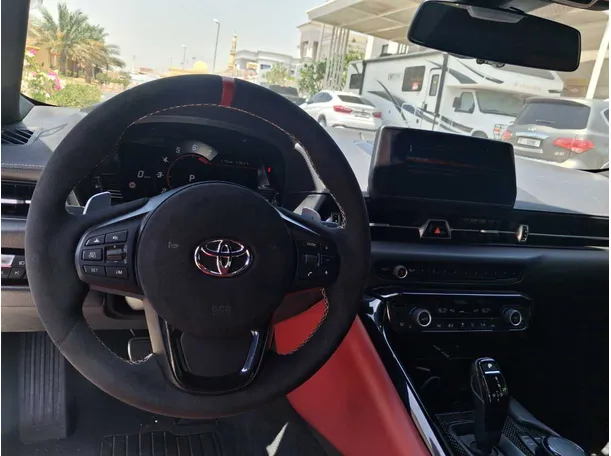 Car image 15