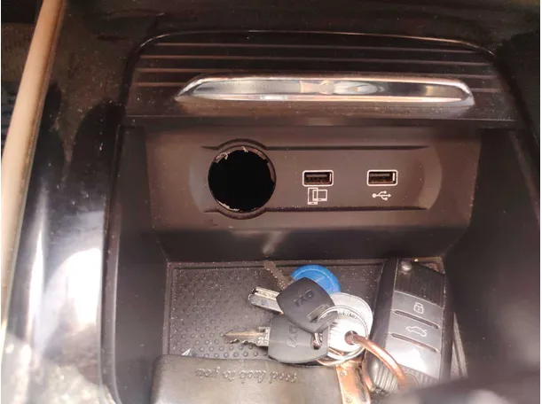 Car image 20