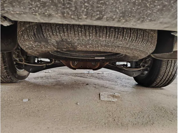 Car image 36
