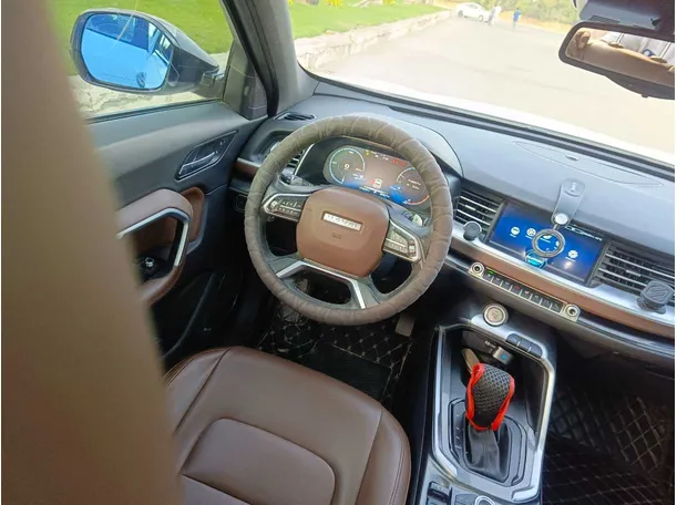 Car image 22